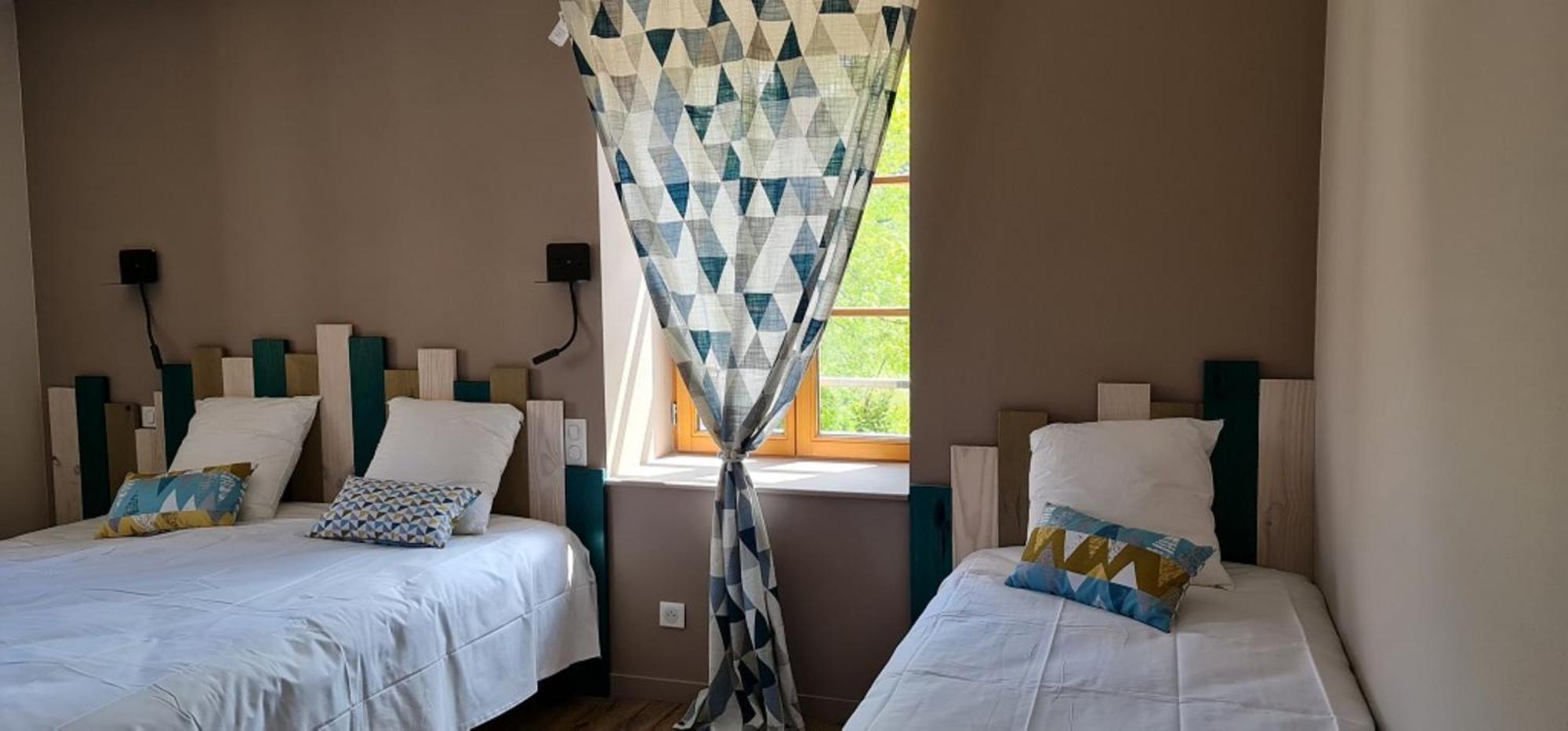 L'auberge De La Source La Valla-sur-Rochefort Extérieur photo