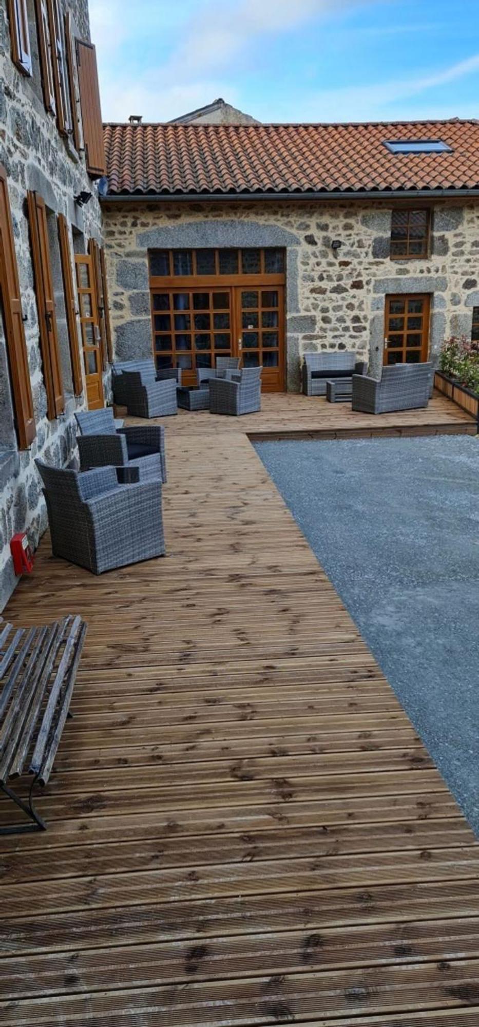 L'auberge De La Source La Valla-sur-Rochefort Extérieur photo