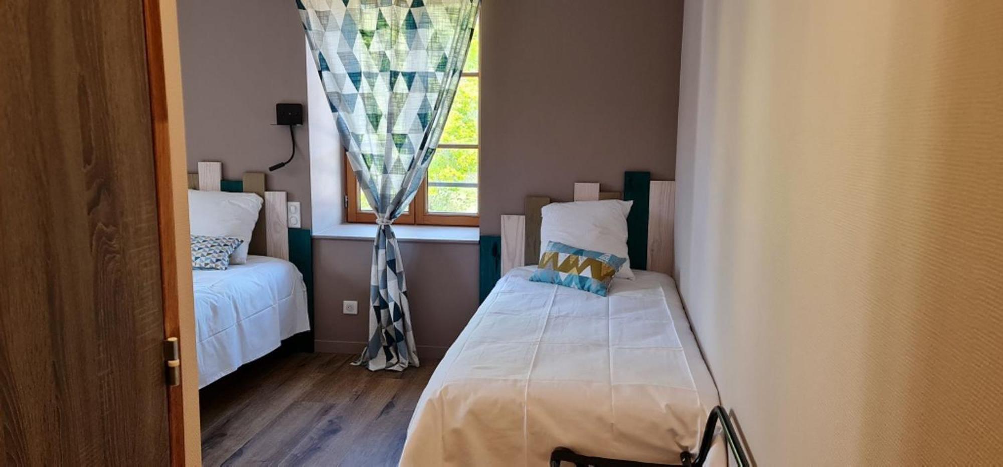 L'auberge De La Source La Valla-sur-Rochefort Extérieur photo