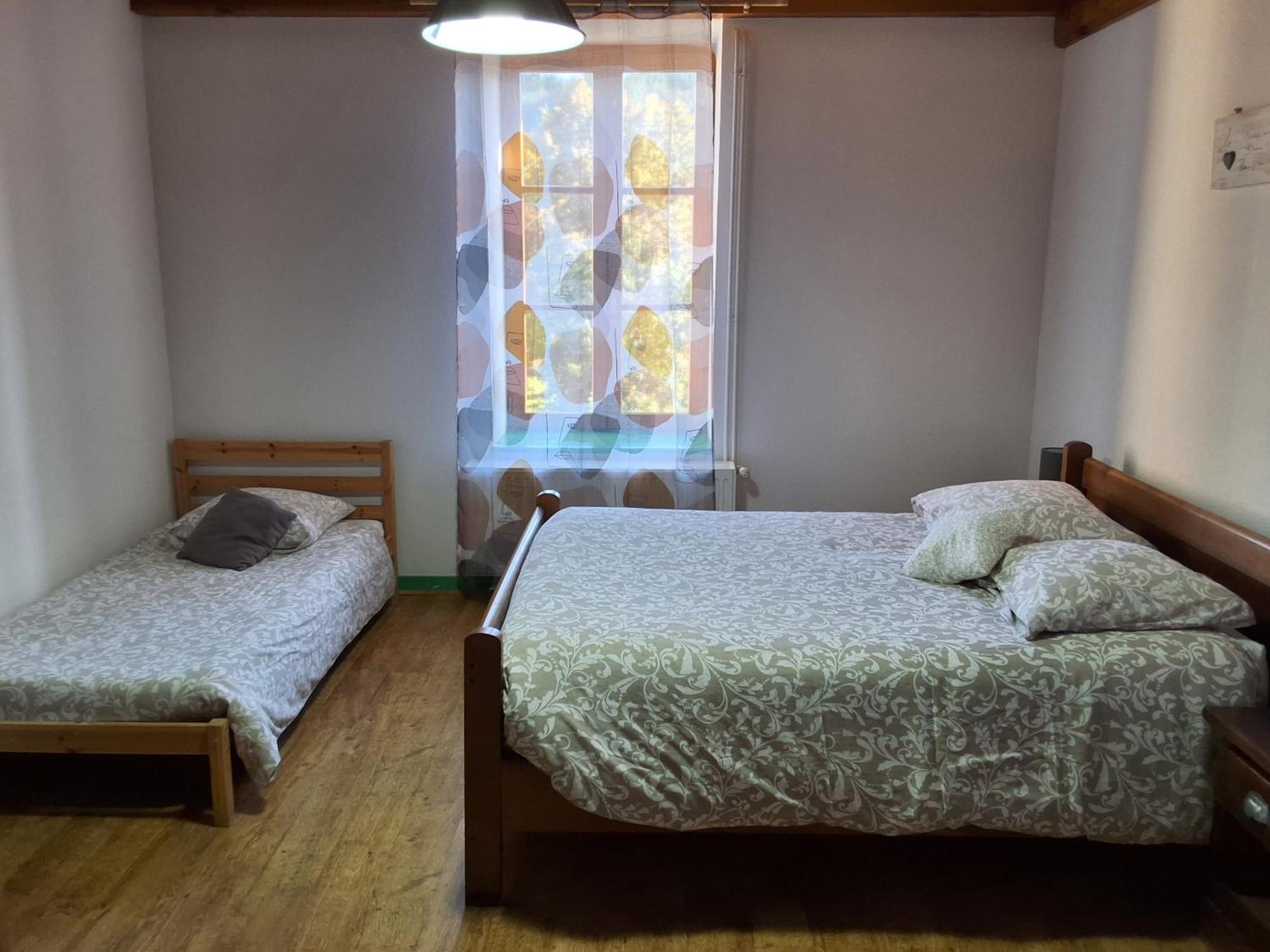 L'auberge De La Source La Valla-sur-Rochefort Extérieur photo